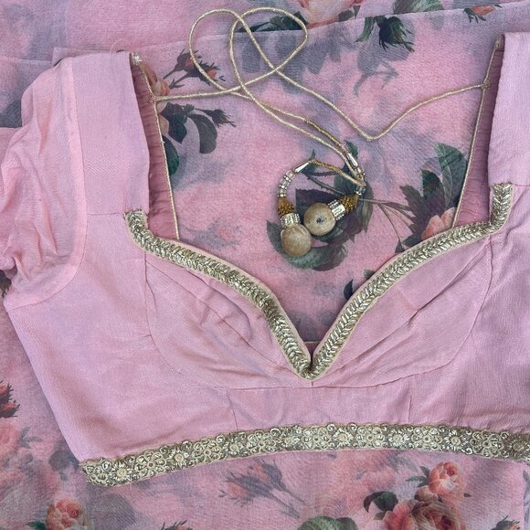 Pink Roses Sari Set - Picture 3 of 4